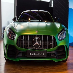 Mercedes AMG GTR Puzzle